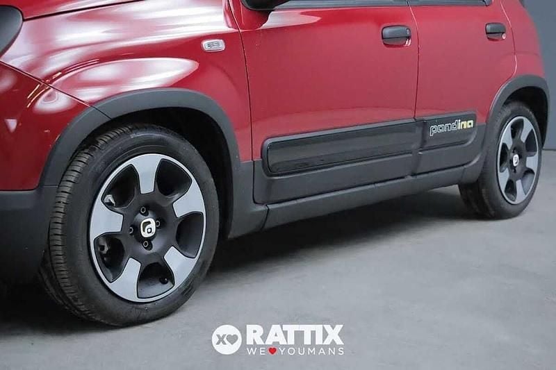 Usata Fiat Panda Cross Cross 70 CV (51 kW) 2025 Rosso Utilitaria