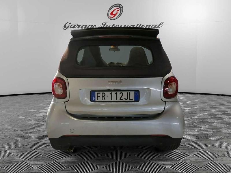 Usata Smart ForTwo Cabrio 90 CV (66 kW) 2018 Argento Cabrio