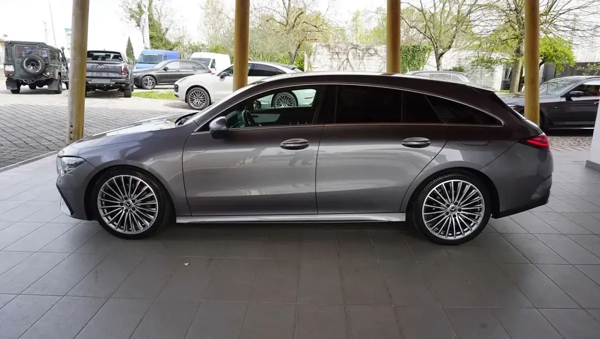 Usata Mercedes CLA200 Premium 150 CV (110 kW) 2024 Grigio Coupé
