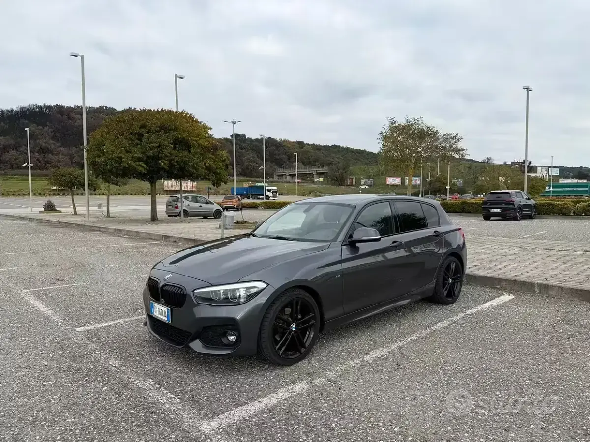 Usata BMW 118 M Sport 150 CV (110 kW) 2019 Grigio Utilitaria