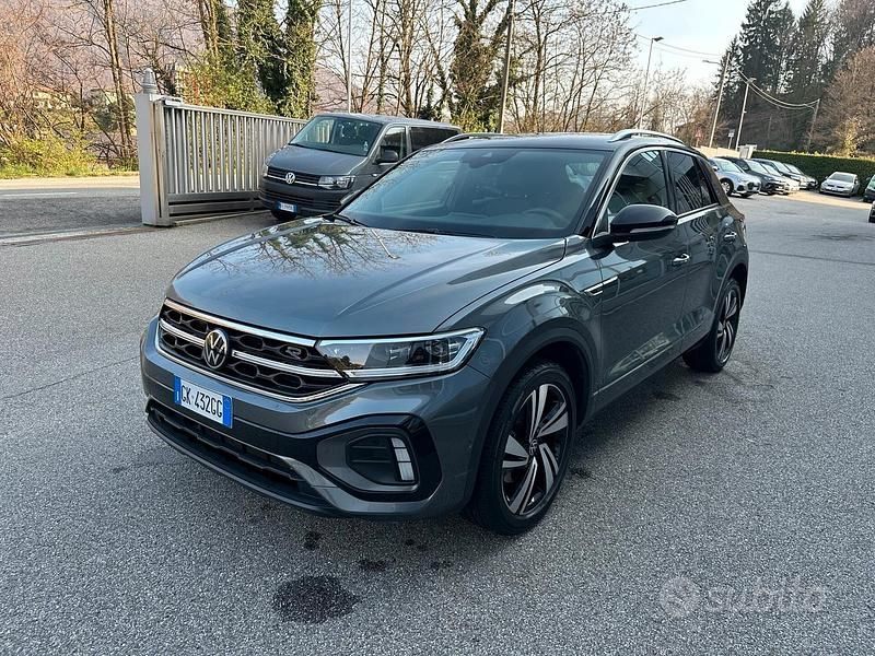 Usata VW T-Roc R-line 150 CV (110 kW) 2023 Grigio SUV