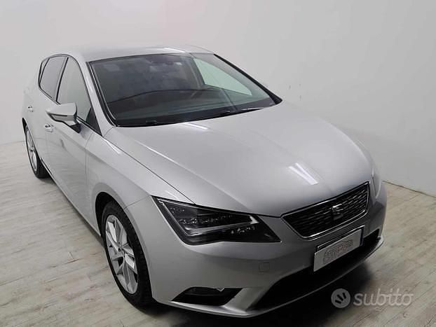 Usata Seat Leon Business 105 CV (77 kW) 2015 Nero Berlina