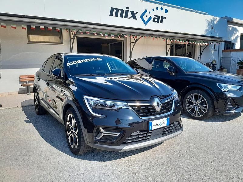 Nero Usata 2023 Renault Arkana Techno SUV | 19.900 € (Buon prezzo) - Immagine 1/4