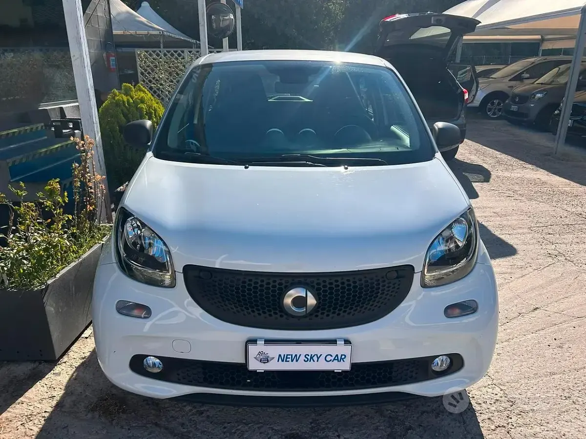 Usata Smart ForFour Prime 71 CV (52 kW) 2017 Bianco Utilitaria