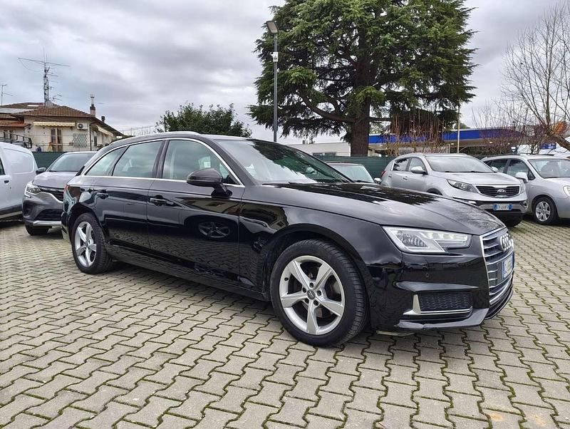 Usata Audi A4 Business 150 CV (110 kW) 2018 Nero Station wagon