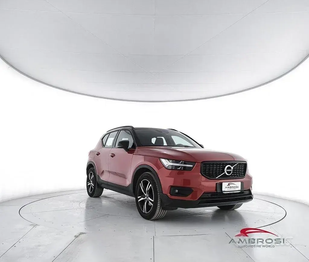 Usata Volvo XC40 R-Design 150 CV (110 kW) 2019 Rosso SUV