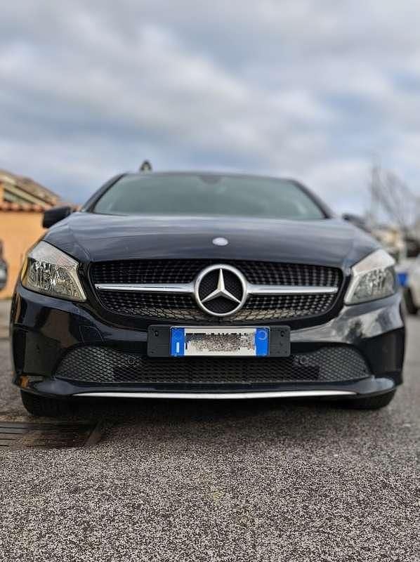 Usata Mercedes A180 109 CV (80 kW) 2016 Berlina