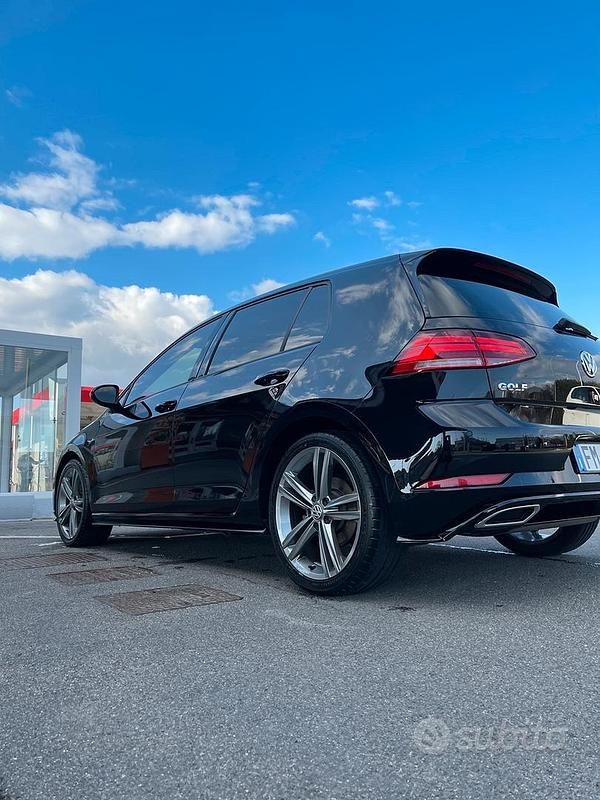 Usata VW Golf VII R-line 150 CV (110 kW) 2018 Berlina