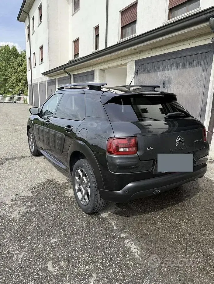Usata Citroën C4 Cactus 110 CV (80 kW) 2015 Nero Utilitaria