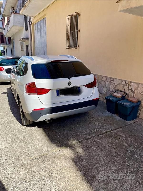 Usata 2011 BMW X1 SUV | 6900 € (Super prezzo) - Immagine 1/3