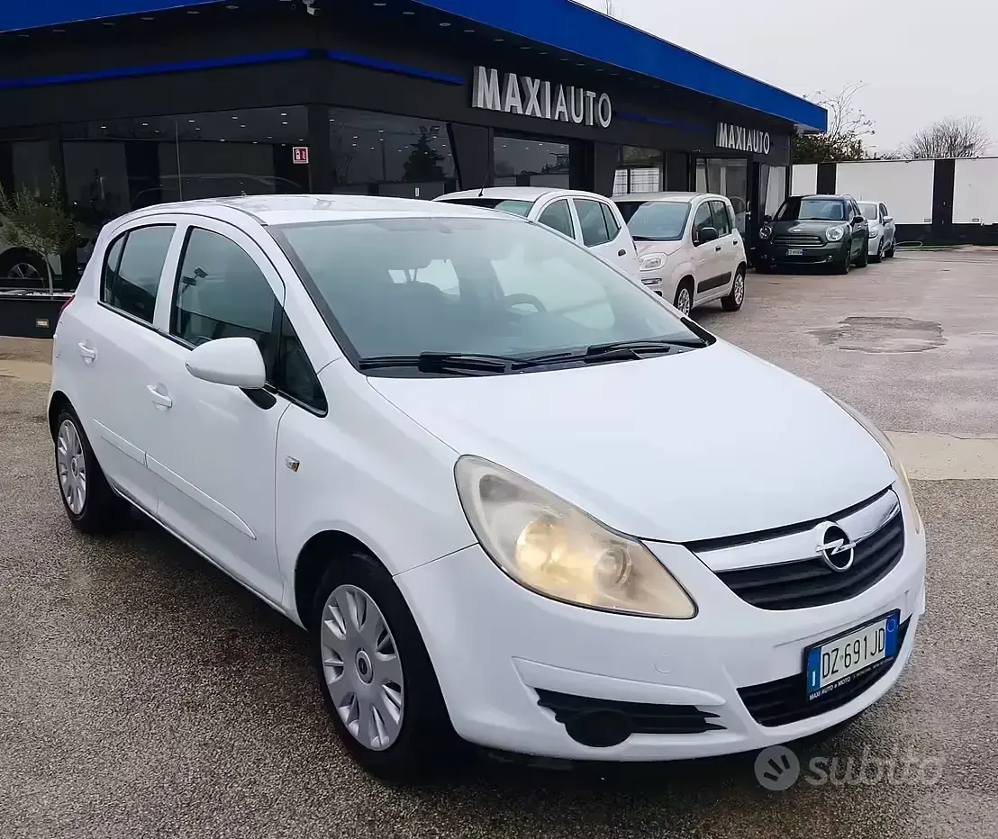 Occasion Opel Corsa 75 ch (55 kW) 2009 Blanc Citadine