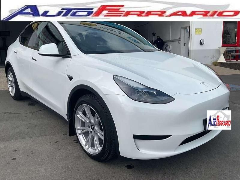 Usata Tesla Model Y RWD 255 kW (347 CV) 2023 Other SUV