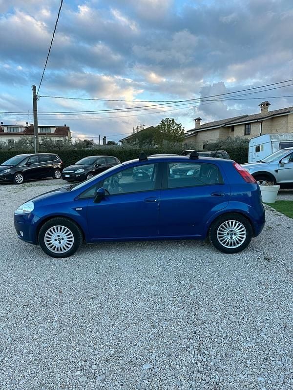 Usata Fiat Punto Classica 75 CV (55 kW) 2008 Blu Utilitaria
