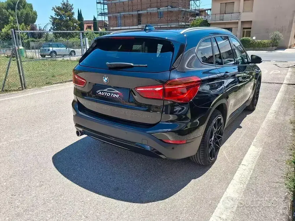 Usata BMW X1 Advantage 116 CV (85 kW) 2020 Nero SUV