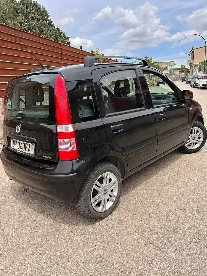 Usata Fiat Panda 69 CV (50 kW) 2007 Nero Utilitaria