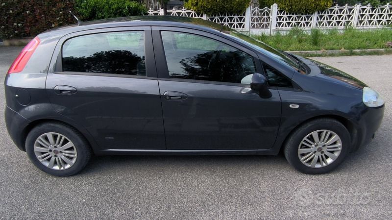 Usata Fiat Grande Punto 90 CV (66 kW) 2008 Utilitaria