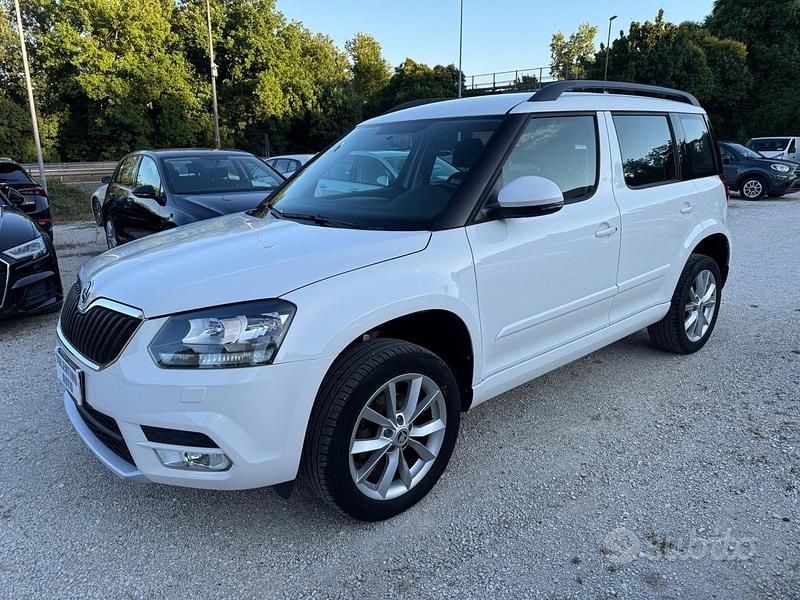 Usata Skoda Yeti Elegance 110 CV (80 kW) 2014 Bianco SUV
