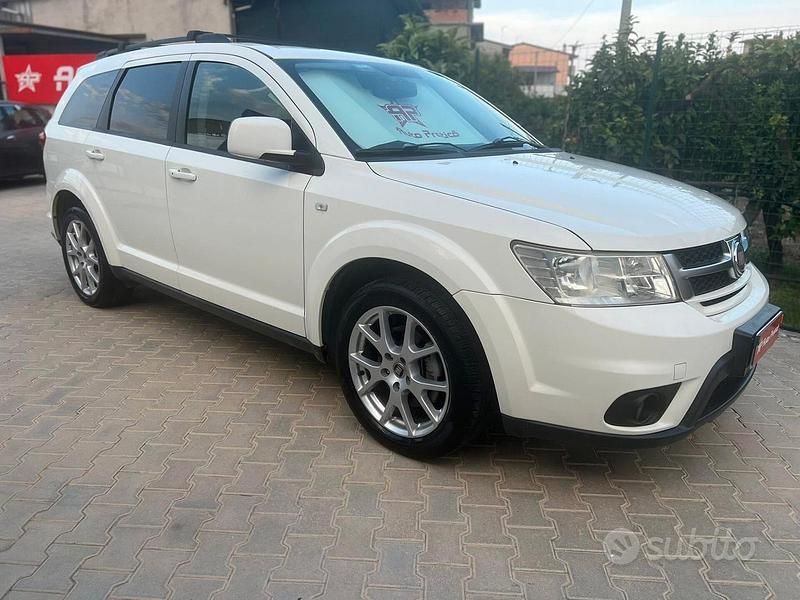 Usata Fiat Freemont Lounge 140 CV (102 kW) 2014 Bianco SUV