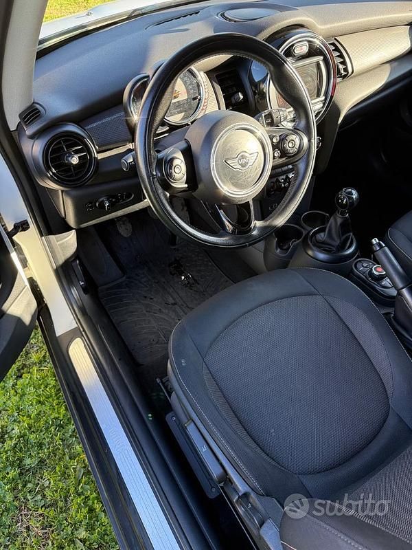 Usata Mini Cooper 75 CV (55 kW) 2015 Utilitaria