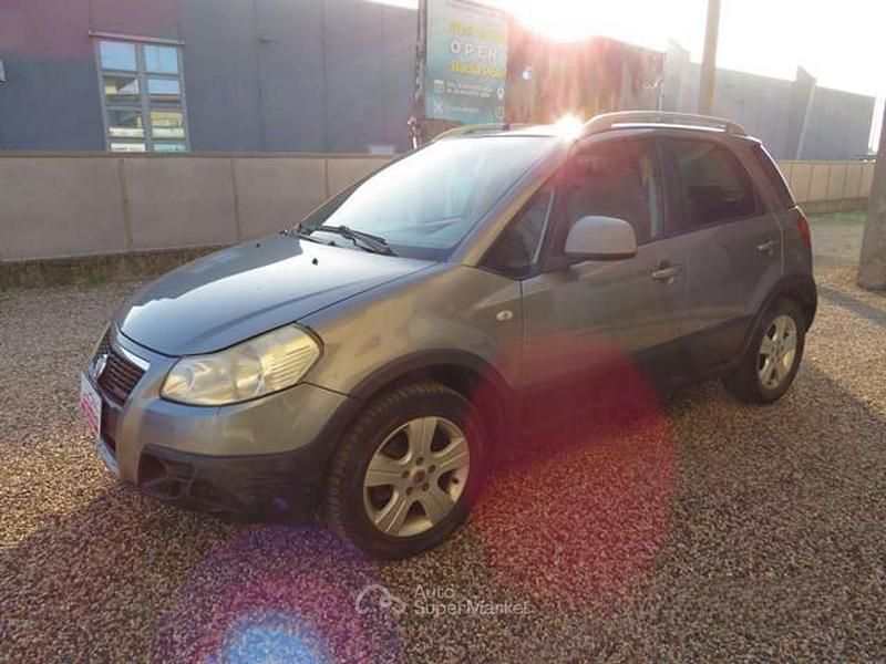 Usata Fiat Sedici Dynamic 120 CV (88 kW) 2008 Grigio SUV