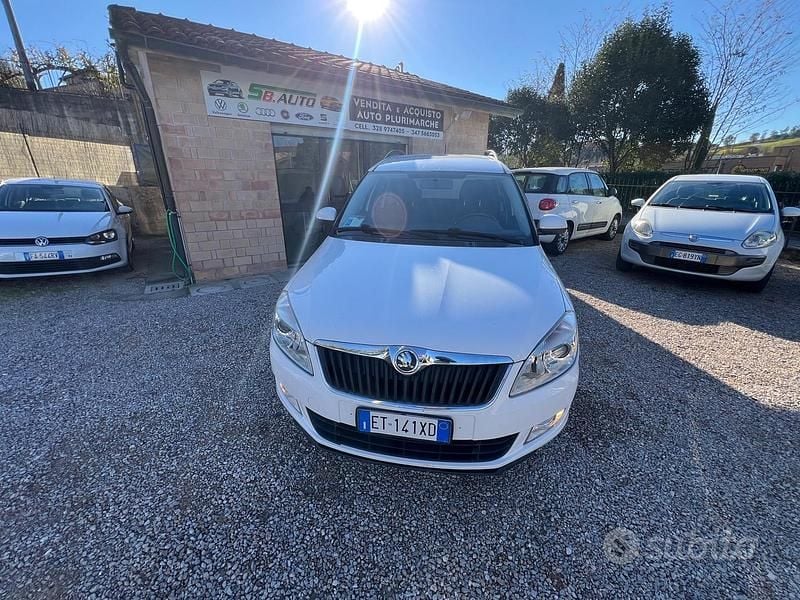 Usata Skoda Roomster Active 70 CV (51 kW) 2014 Bianco Monovolume