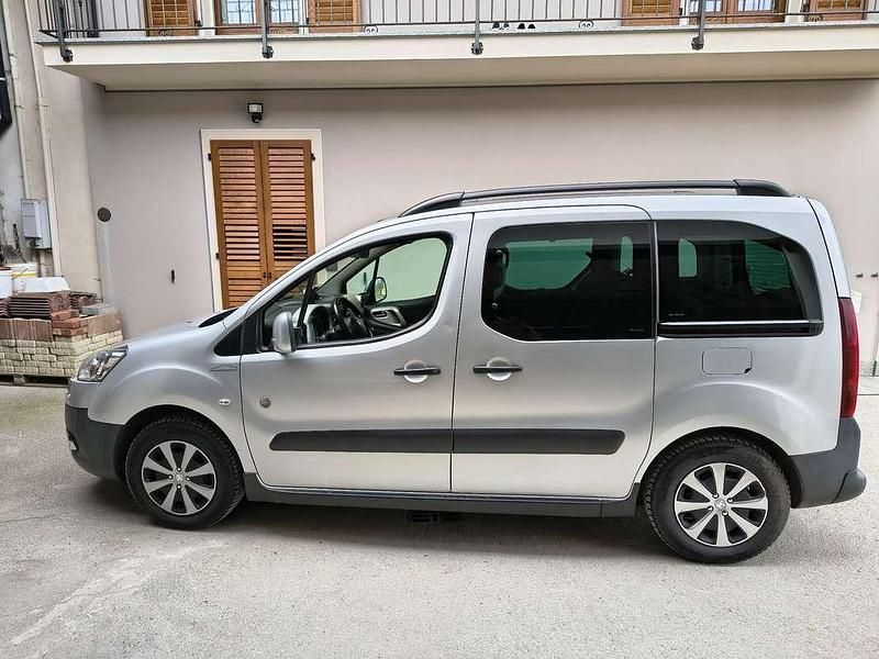 Usata Peugeot TePee Outdoor 92 CV (67 kW) 2014 Station wagon