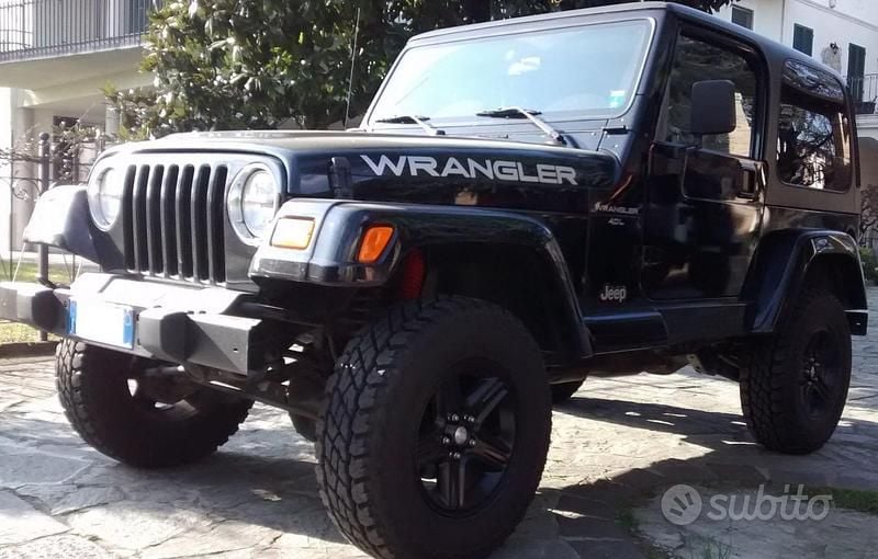 Usata Jeep Wrangler Sport 177 CV (130 kW) 2001 Nero SUV