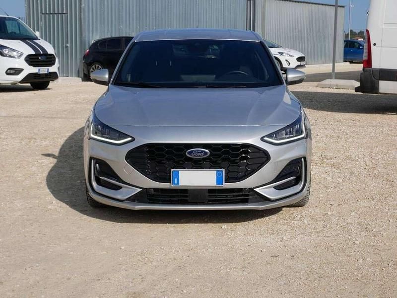 Usata Ford Focus ST-Line 116 CV (85 kW) 2025 Mondust silver Berlina