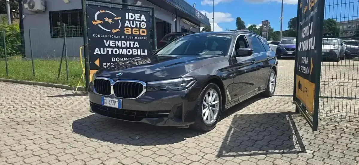 Usata BMW 520 190 CV (139 kW) 2022 Grigio Station wagon