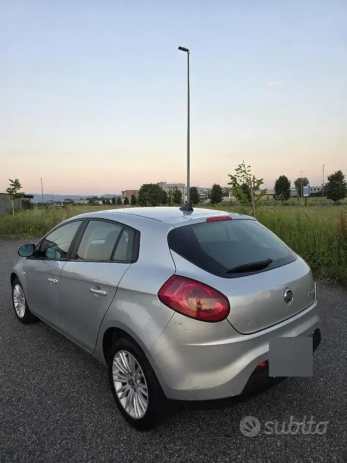 Usata Fiat Bravo 120 CV (88 kW) 2010 Grigio Utilitaria