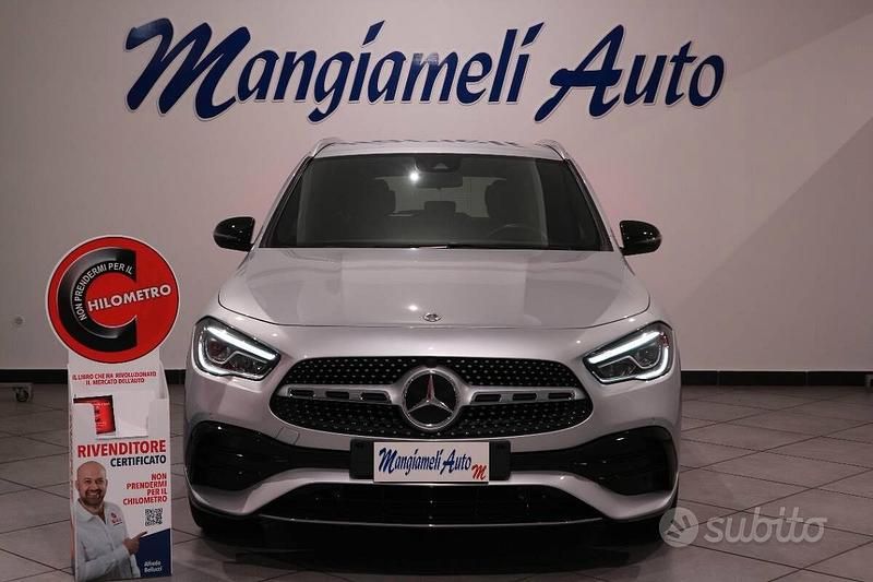 Usata Mercedes GLA200 Premium 150 CV (110 kW) 2021 Grigio SUV