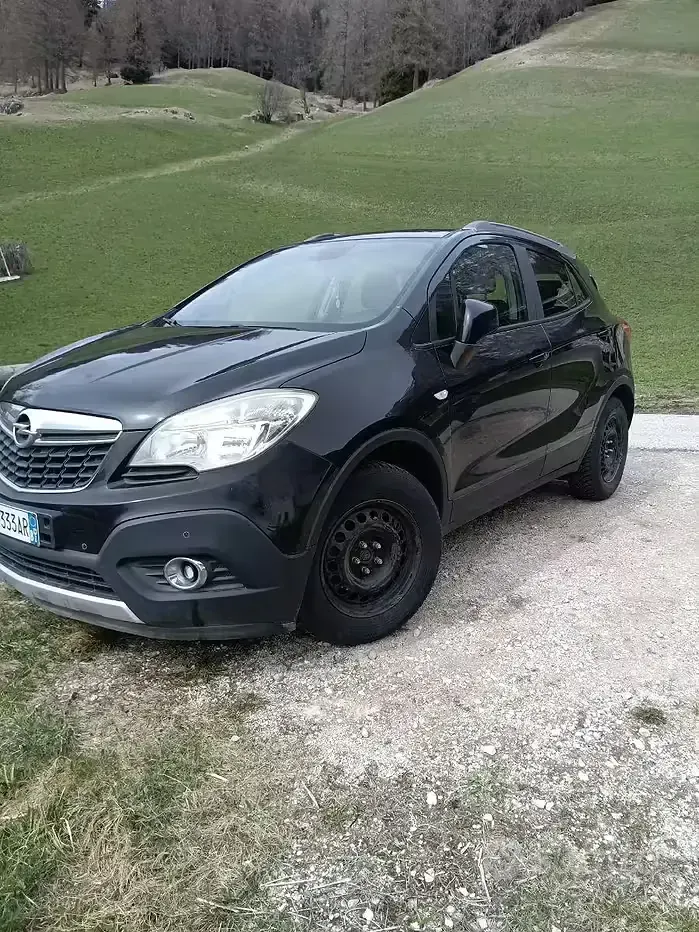 Usata Opel Mokka 140 CV (102 kW) 2012 Nero SUV