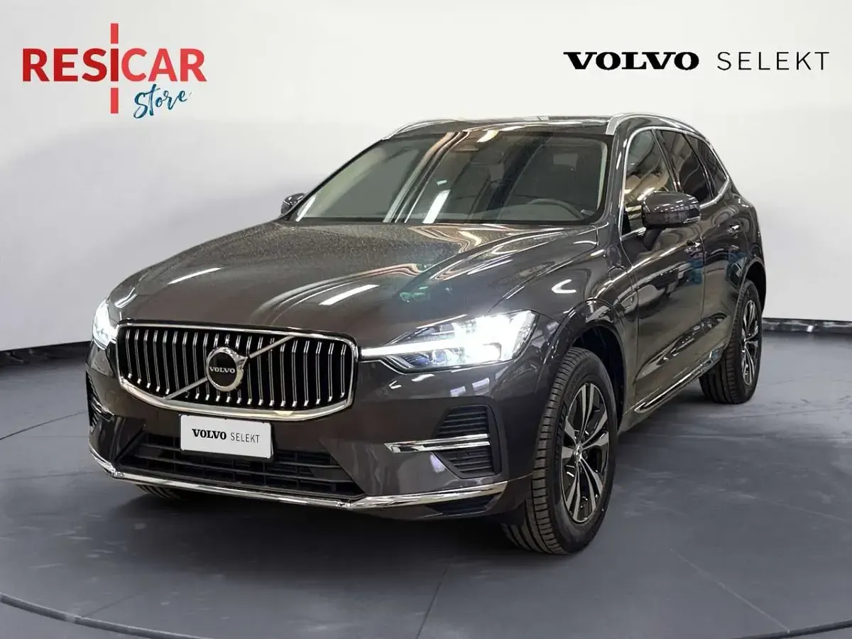 Nuova Volvo XC60 253 CV (186 kW) 2026 Platinum grey SUV