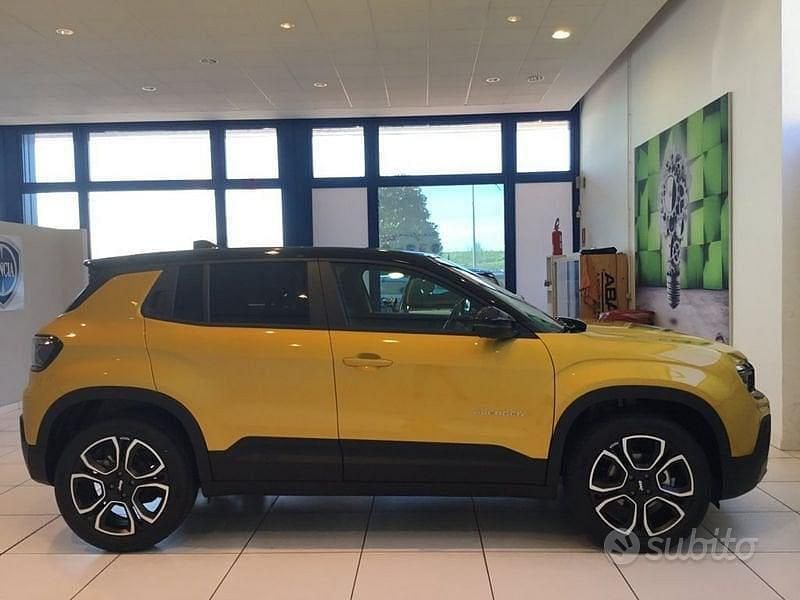Usata Jeep Avenger Summit 2024 Giallo SUV