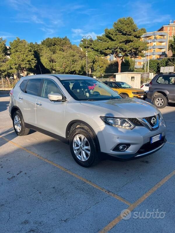 Usata Nissan X-Trail 131 CV (96 kW) 2015 Grigio SUV
