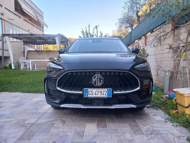 Usata MG HS 170 CV (125 kW) 2024 Nero SUV