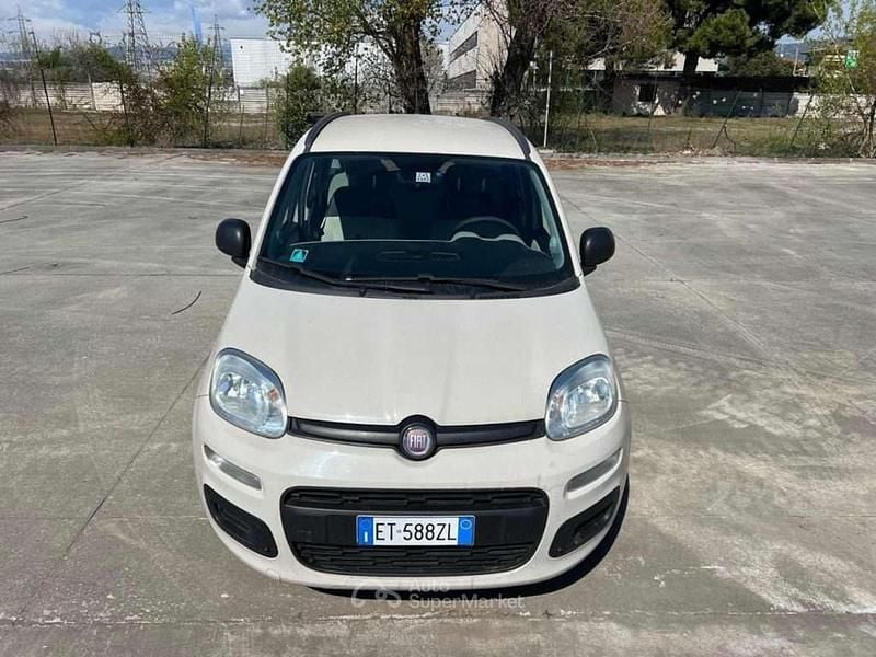 Usata Fiat Panda Lounge 84 CV (61 kW) 2014 Bianco Utilitaria
