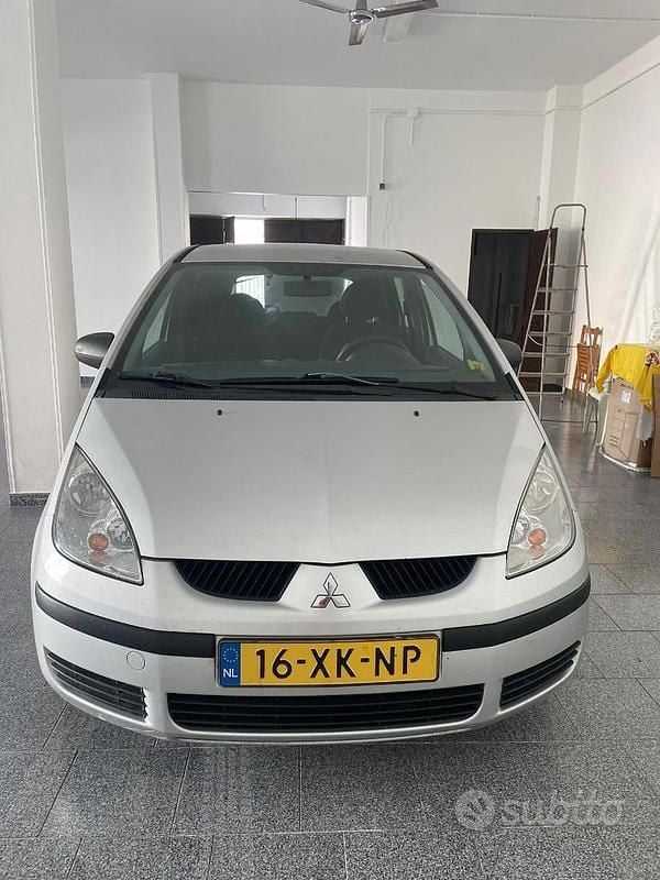 Usata Mitsubishi Colt 75 CV (55 kW) 2007 Grigio Berlina