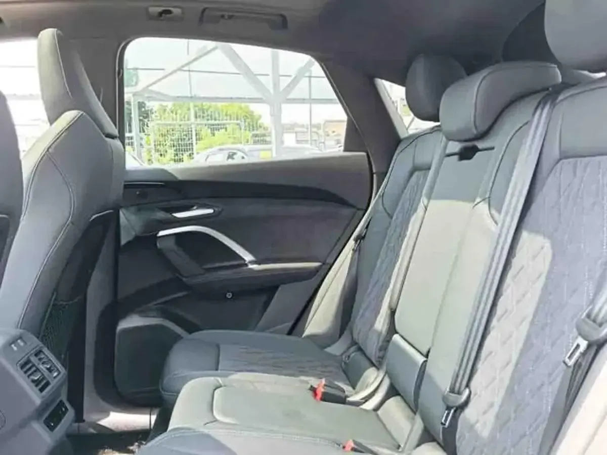 Nuova Audi Q5 S-Line 204 CV (150 kW) 2026 Grigio SUV