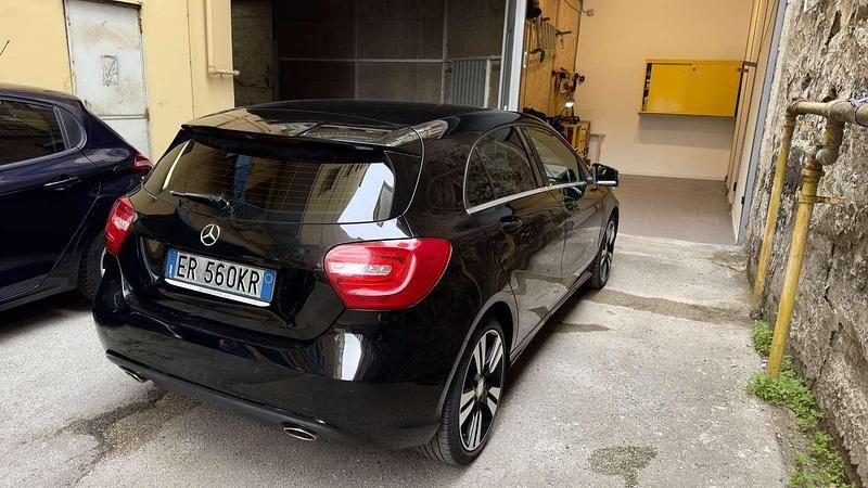 Usata Mercedes A180 109 CV (80 kW) 2013 Berlina
