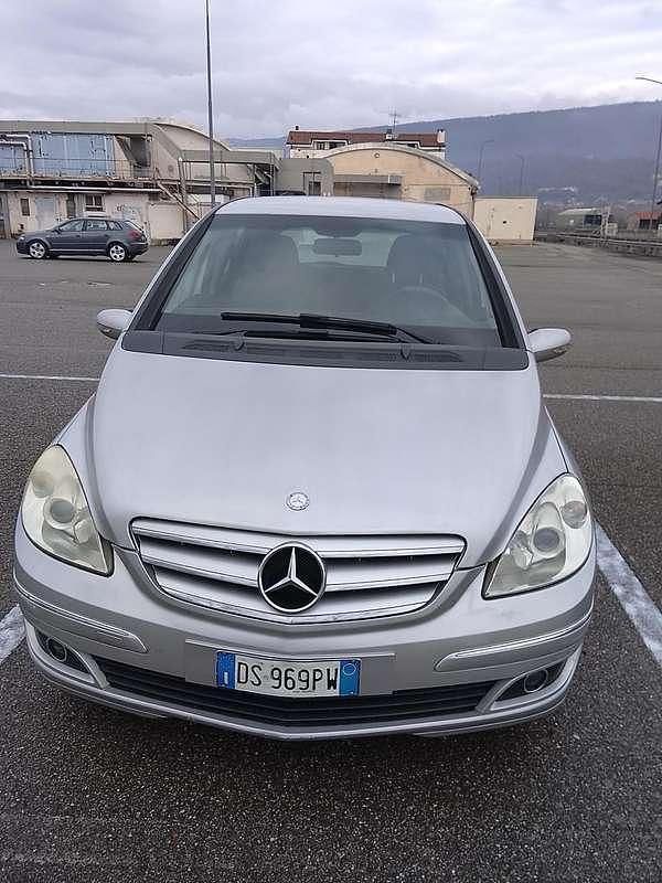 Usata Mercedes B180 109 CV (80 kW) 2009 Monovolume