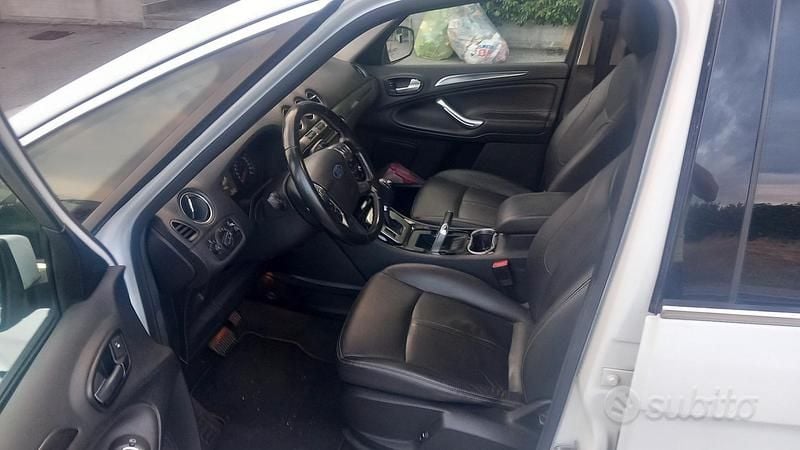 Usata Ford S-MAX S 163 CV (119 kW) 2014 Bianco Monovolume