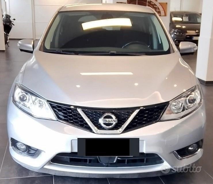 Argento Usata 2014 Nissan Pulsar Tekna Tre volumi | 9800 € (Buon prezzo) - Immagine 1/4