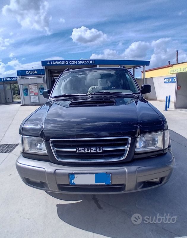 Usata 1999 Isuzu Trooper SUV | 4500 € - Immagine 1/4