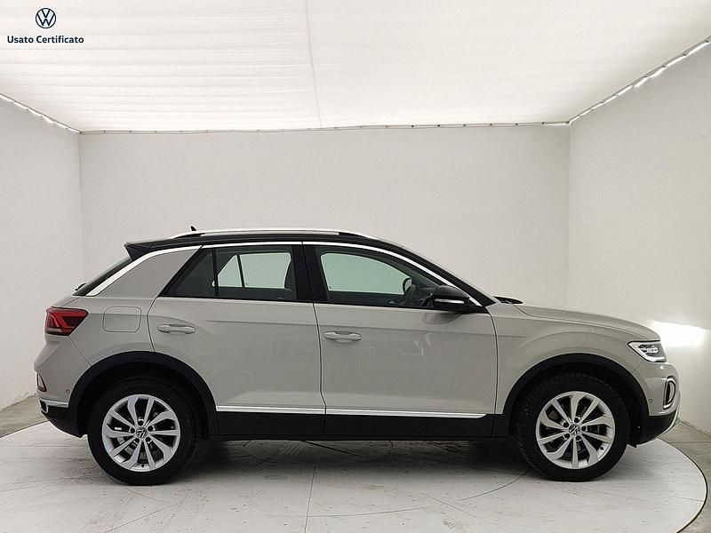 Usata VW T-Roc Style 150 CV (110 kW) 2023 Beige SUV