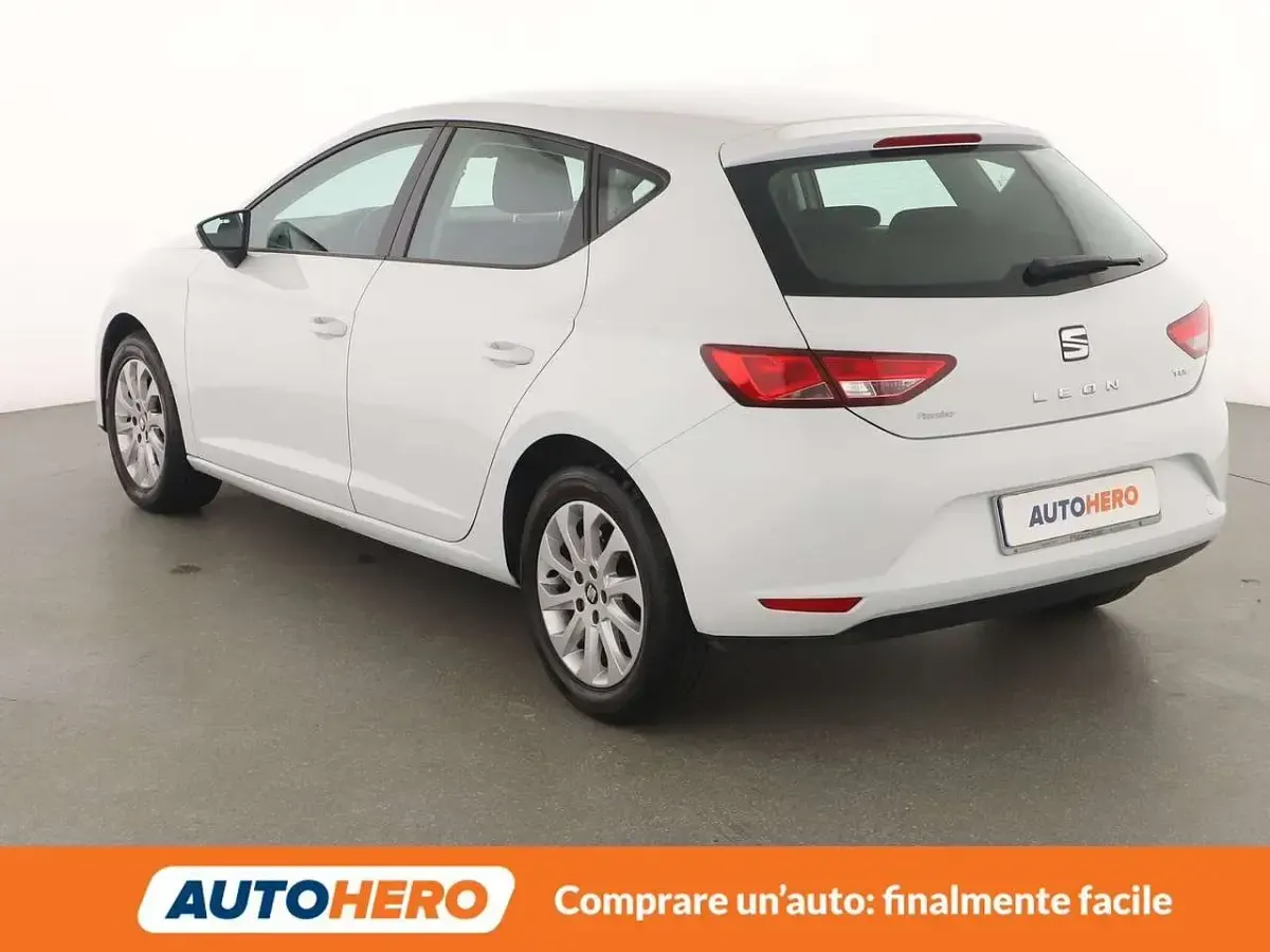 Usata Seat Leon Style 110 CV (80 kW) 2016 Bianco Utilitaria