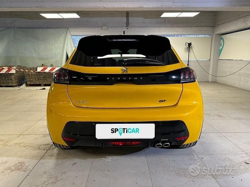 Usata Peugeot 208 GT 131 CV (96 kW) 2023 Giallo Utilitaria