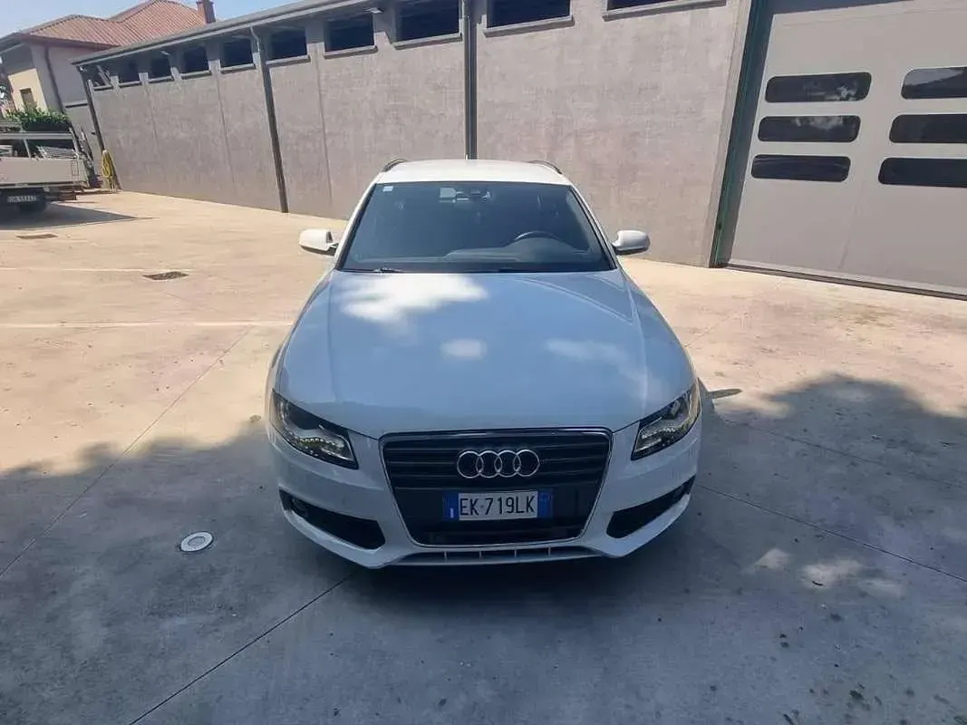 Usata Audi A4 Advanced Plus 143 CV (105 kW) 2011 Bianco Station wagon