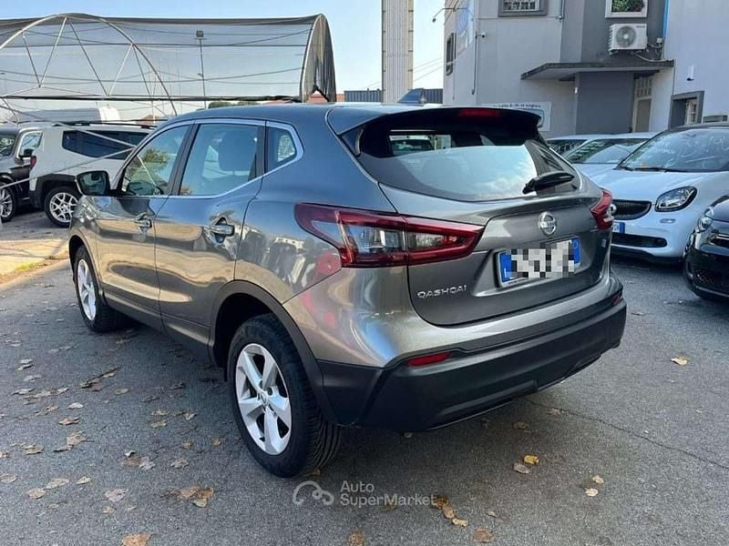 Usata Nissan Qashqai 116 CV (85 kW) 2020 Grigio metallizzato SUV