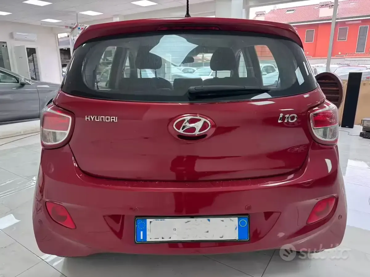 Brugt Hyundai i10 Edition 66 HK (48 kW) 2015 Rød Hatchback